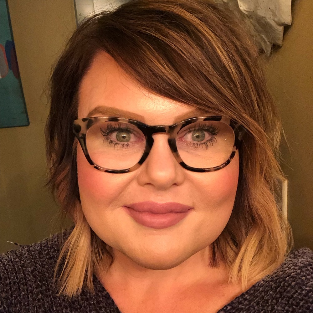 Meet your Posher, Amelie